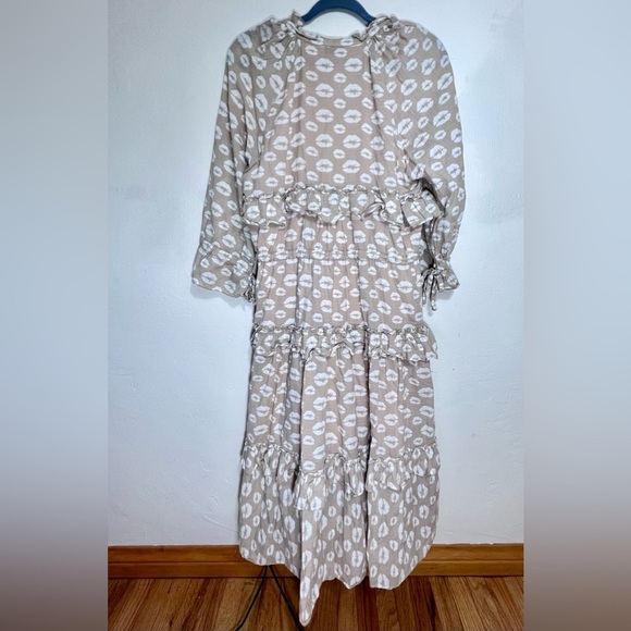 Hofmann Copenhagen Beige Lips Tiered Midi Dress - Picture 4 of 7